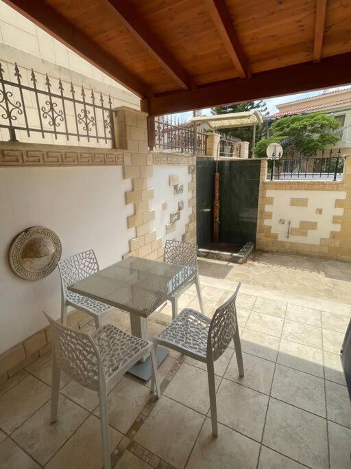 Nerina Apartment Paphos Exterior photo